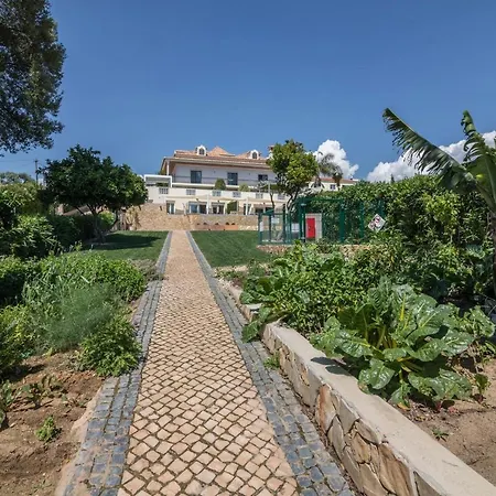 Gardenhouse Apartment *